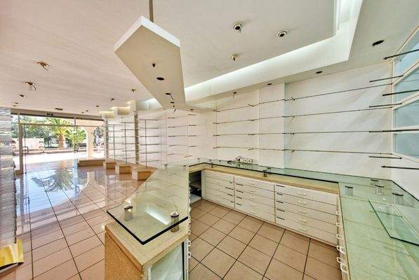 Ladenlokal zum Verkauf nahe Strand in Santa Ponsa auf Mallorca