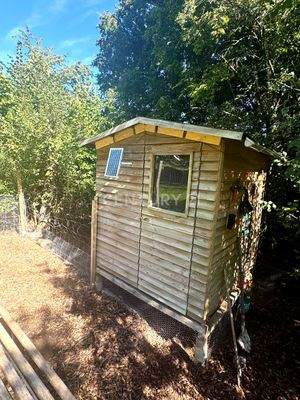 Hühnerstall im Garten