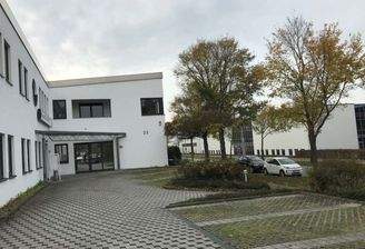 Gebäudeansicht Eingang