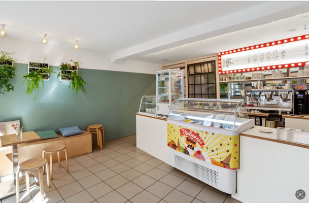 EG links Verkausfsraum