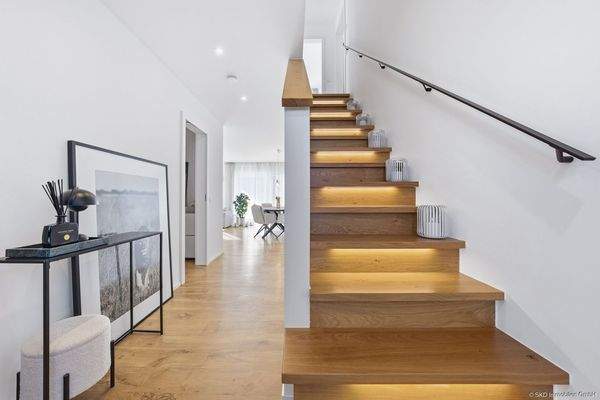 Der beleuchtete Flur