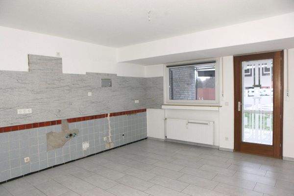 Küche mit Zugang Terrasse