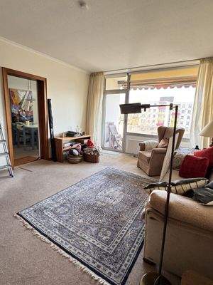 Wohnzimmer mit Blick zur Küche