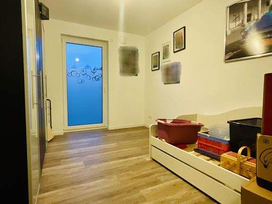 Büro / Gästezimmer im Erdgeschoss