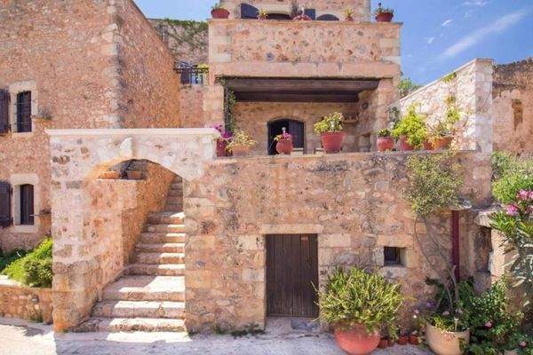 Kreta, Samonas: Steinhaus mit Gemeinschaftspool zu verkaufen