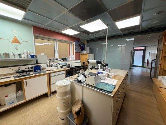 ehemaliges Labor teilbare Fläche 