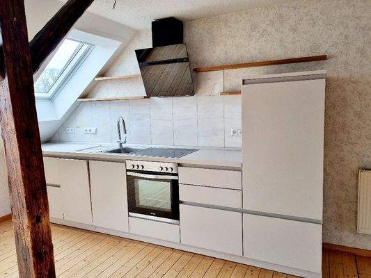 mit Einbauküche