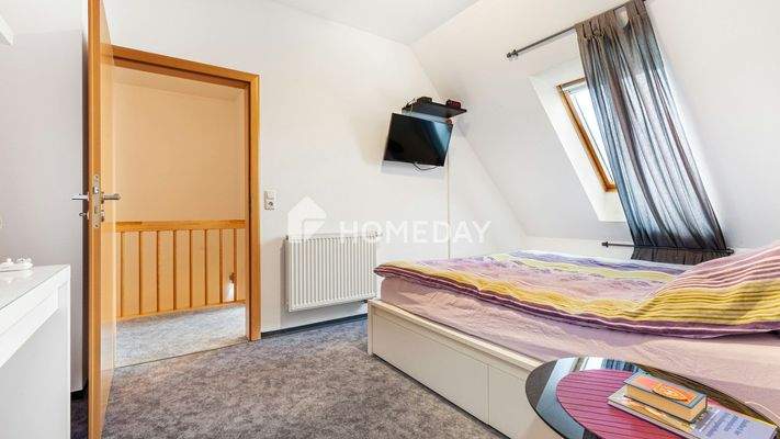 1. OG Schlafzimmer 2