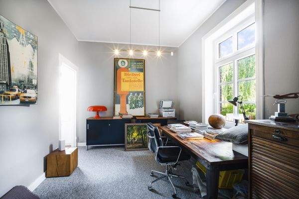 Arbeitszimmer mit Nebenraum