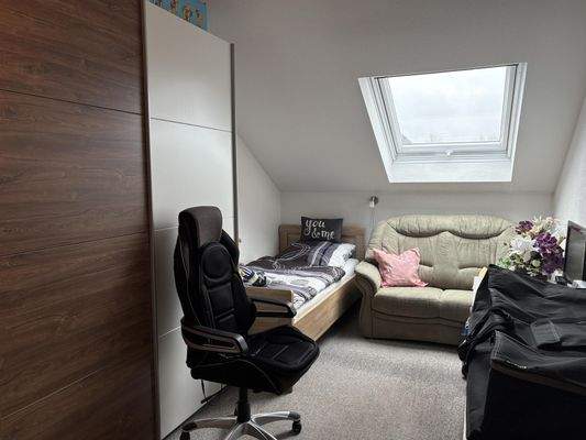 Kinderzimmer / Büro