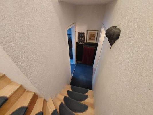 Aufgang Dachgeschoßwohnung.jpg