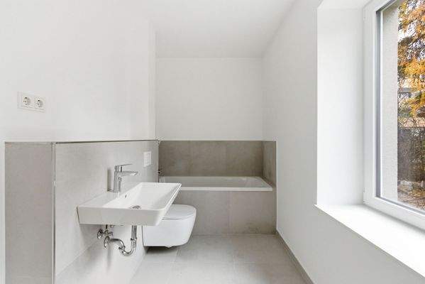 Badezimmer mit Wanne