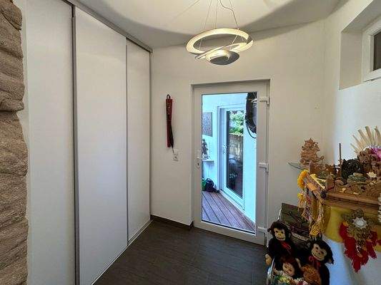 24-Eingang-Garderobe.JPG