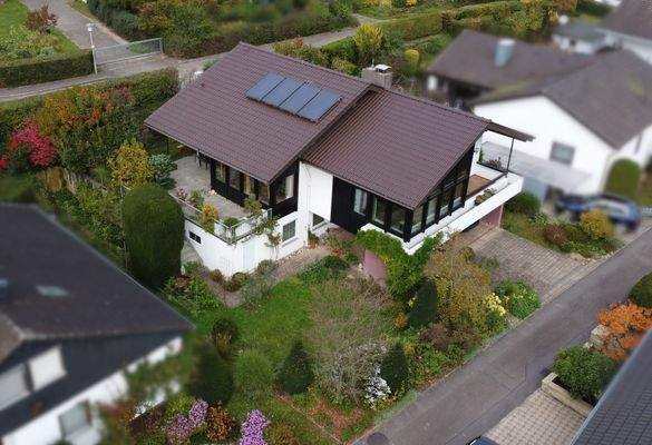 2 Haus Aufsicht Seite.jpg