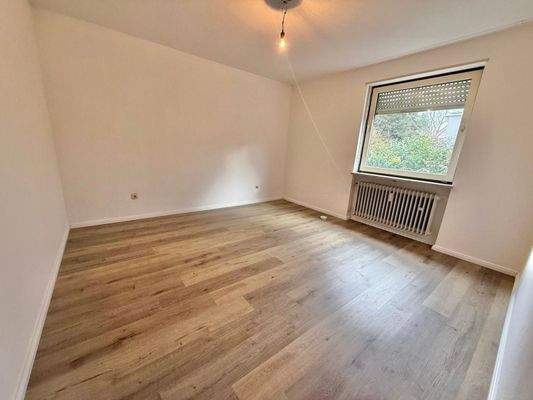 2. Kinderzimmer-Büro