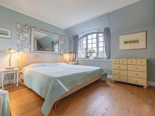 Schlafzimmer I im OG.jpg