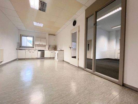 großer Küchen- und Aufenthaltsraum