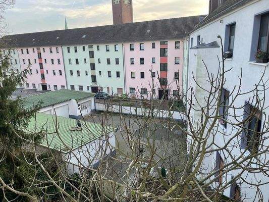 Blick auf den Hof Haus 7