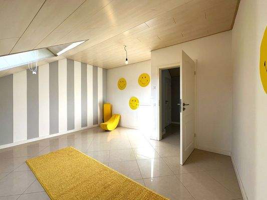 Ein großes Schlafzimmer …