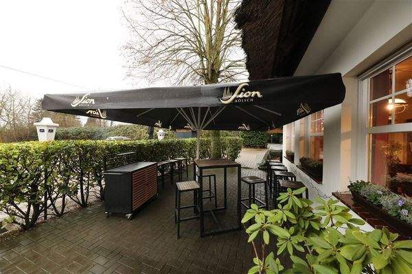 Restaurant mit Biergarten
