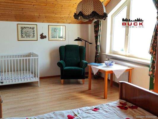 Dachgeschoss Zimmer 2 bei Abendsonne