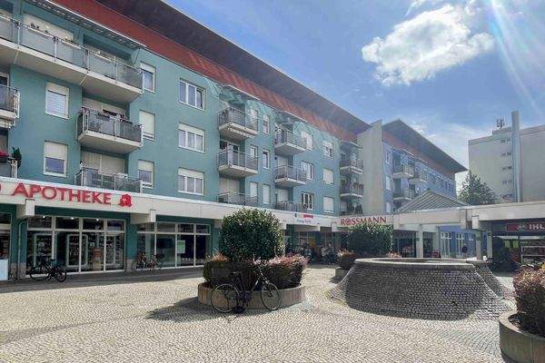 Gebäuderückseite