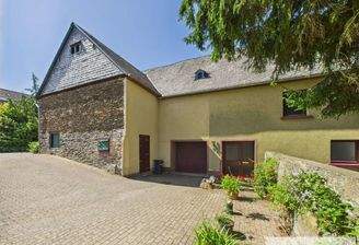 CAM04062G0-PR0033-STILL004