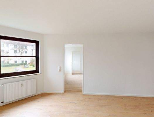 Essbereich mit Zugang zur Küche