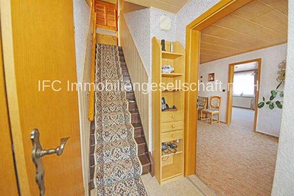 Flur- / Treppenebereich im EG