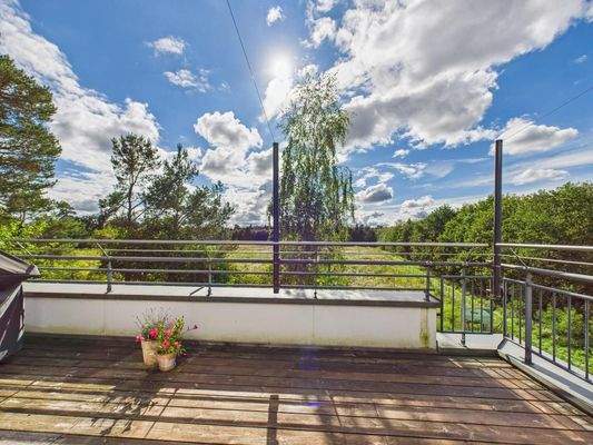 Unverbaubarer Blick ins Grüne