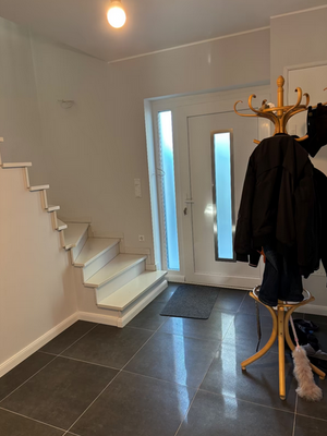 Eingangsbereich und Treppenaufgang
