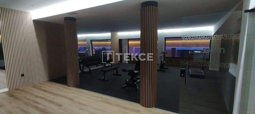 Townhouses in Estepona with Exclusive Pools and Gardens