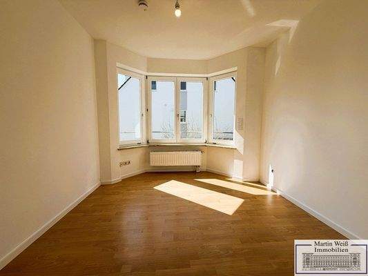 Blick in das Arbeitszimmer im OG