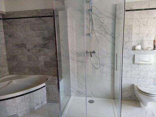 Muster Fliese aus einer amnderen Wohnung von uns