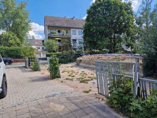 von Garage zu Straße