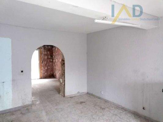 e7786384-a33d-4e66-b729-59f3e3