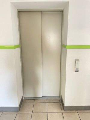 Barrierefreier Aufzug