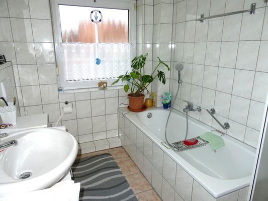 Badezimmer im OG 
