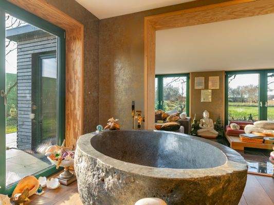 Blick auf die Badewanne