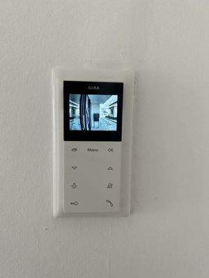 moderne Gegensprechanlage mit Kamera