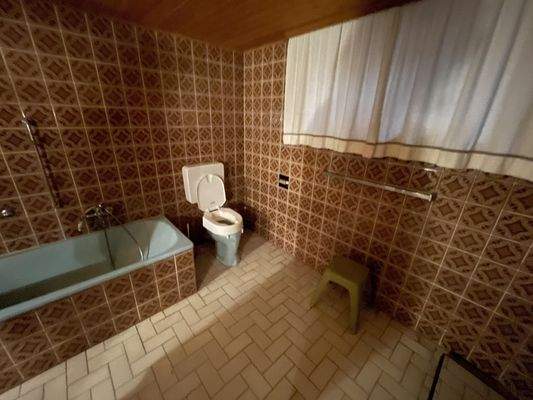 Badezimmer im Keller