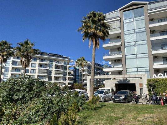 2-Bedroom Furnished Apartment 750 M from the Sea in Alanya