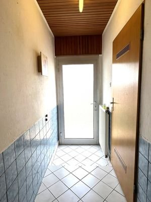 Flur hinten EG