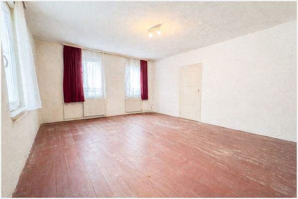 Wohnzimmer/Schlafzimmer Erdgeschoss