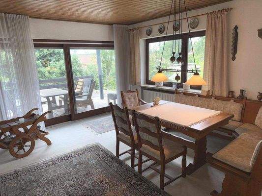 EG_Esszimmer mit Ausgang Terrasse