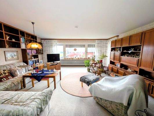 Großes, lichtdurchflutetes Wohnzimmer...(1.OG.)