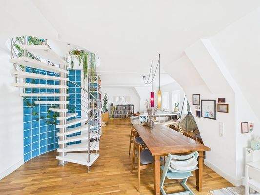 Essbereich mit Aufgang