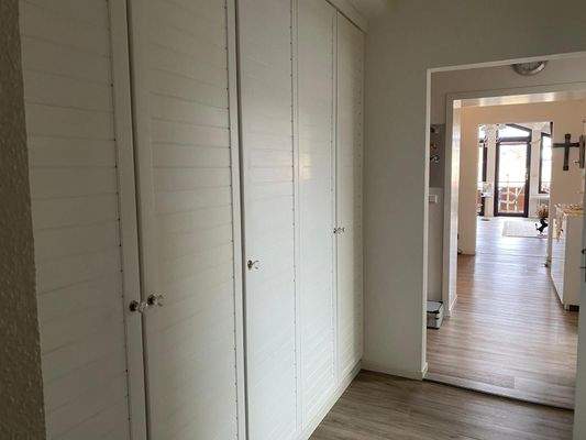 Garderobenschrank Flur