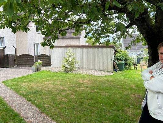 Einzelgarage seitlich