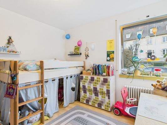 EG links: Kinderzimmer